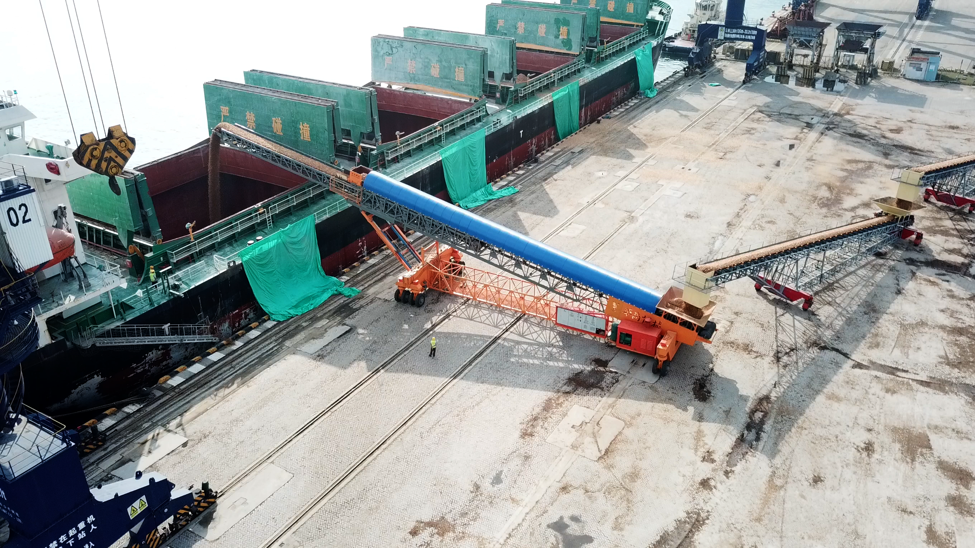 14520 Mobile Ship Loader – Fast & Reliable Bulk Loading